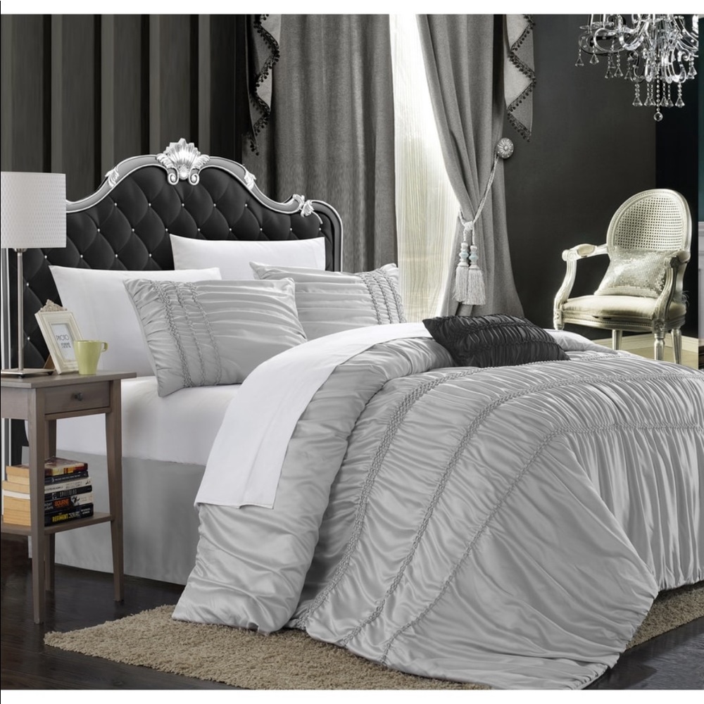 Chic 5 pieces comforter Set